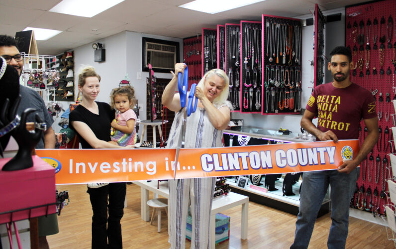 New Beeginnings holds grand opening